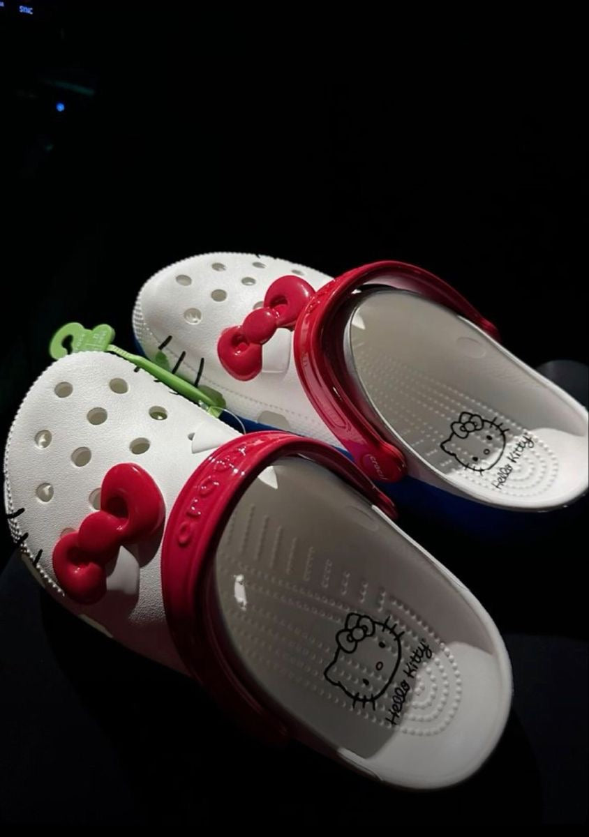 Hello kitty-Crocs