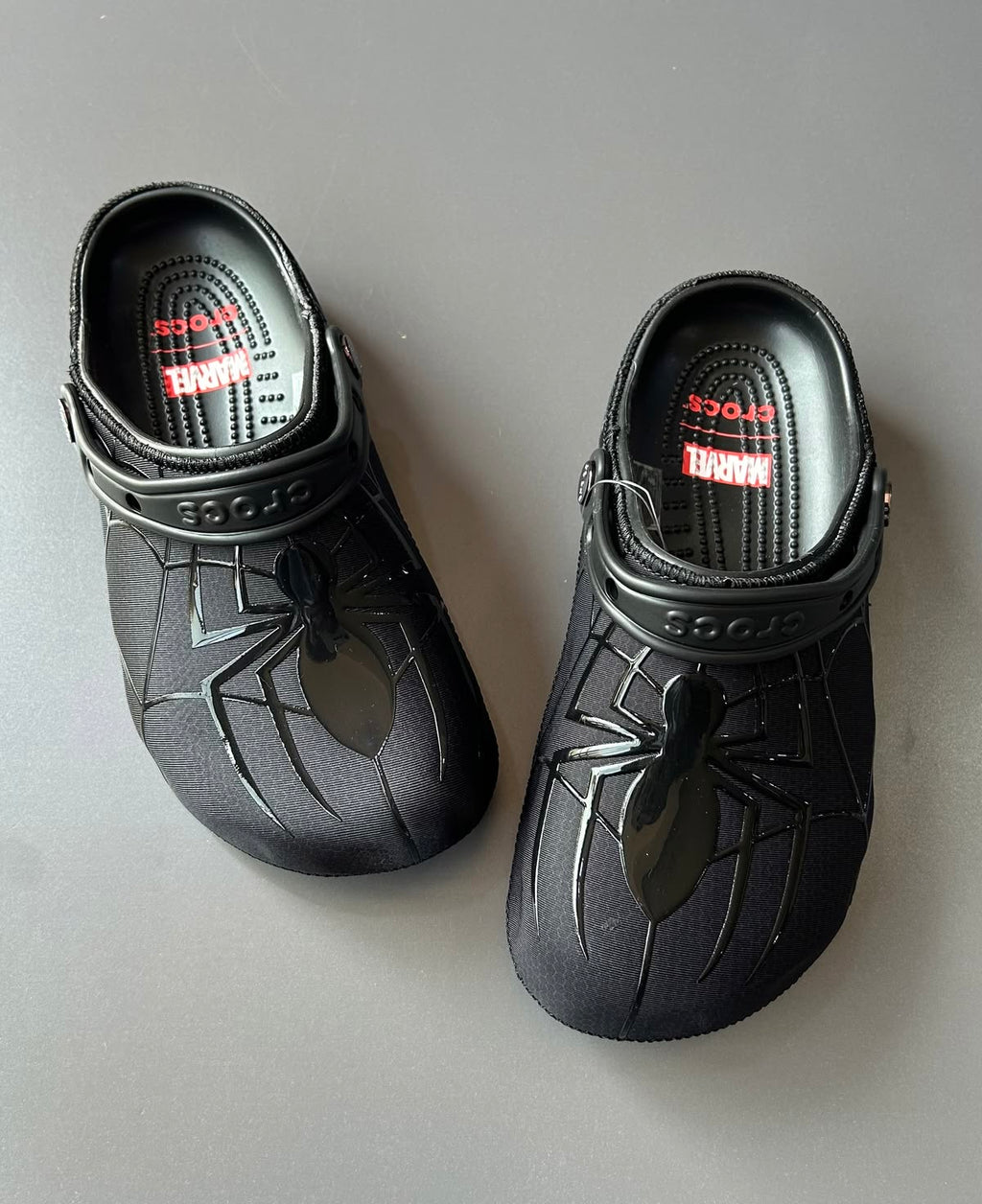 Black spider-Crocs